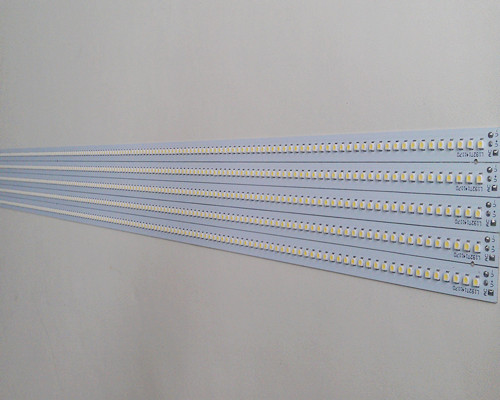 上海LED长条灯具贴片加工